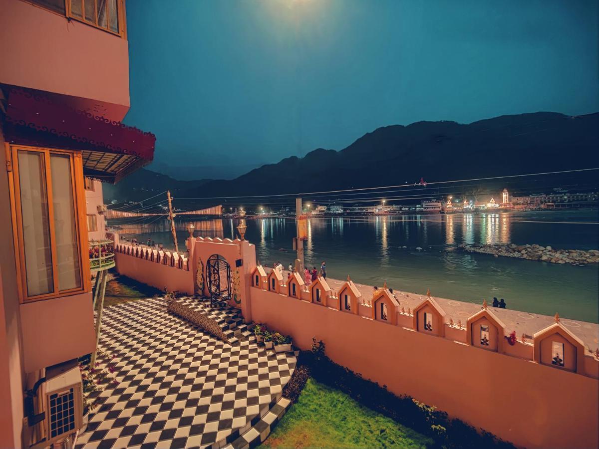 The Neeraj Ganga Heritage Palace Rishikesh Bagian luar foto