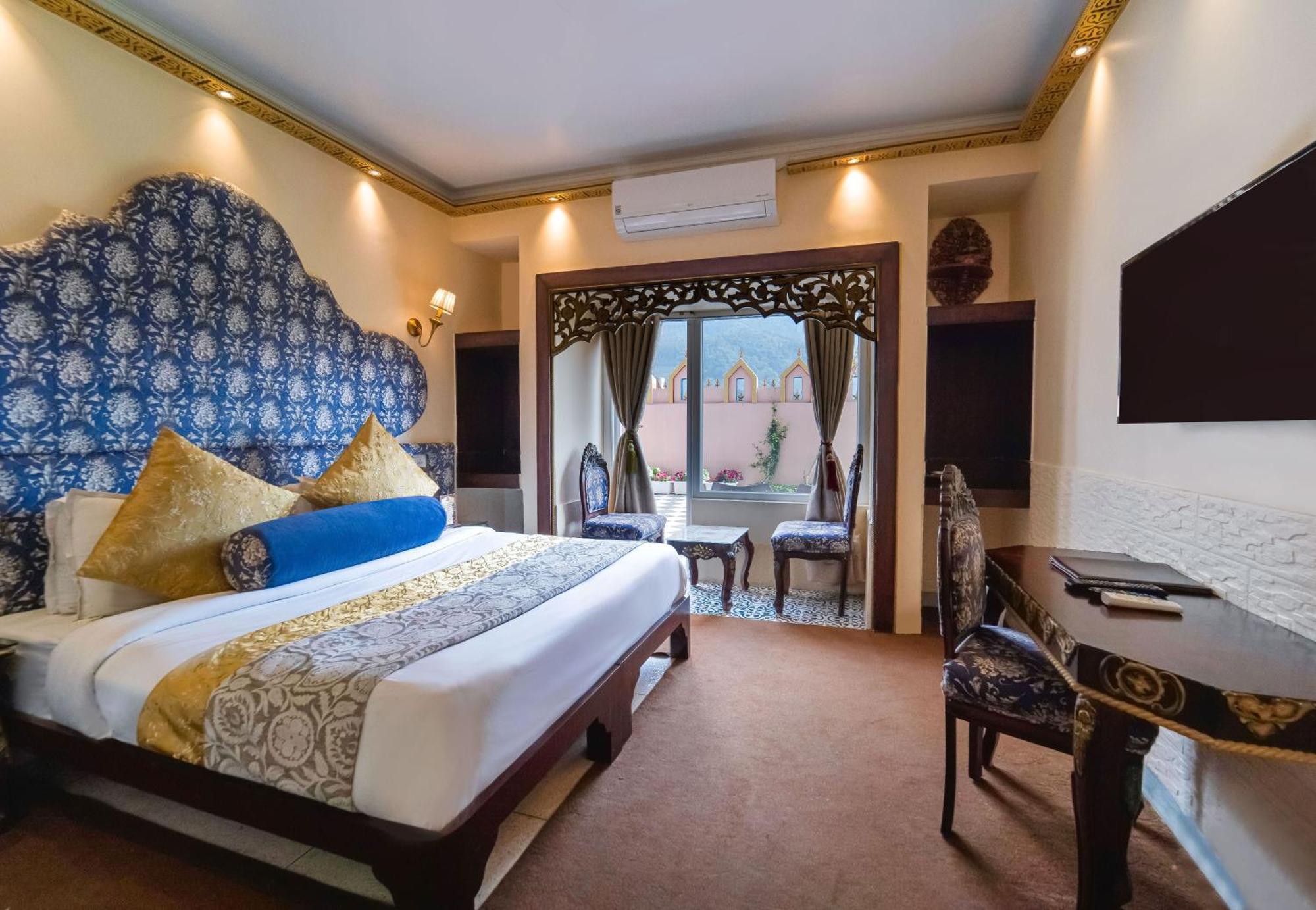 The Neeraj Ganga Heritage Palace Rishikesh Bagian luar foto
