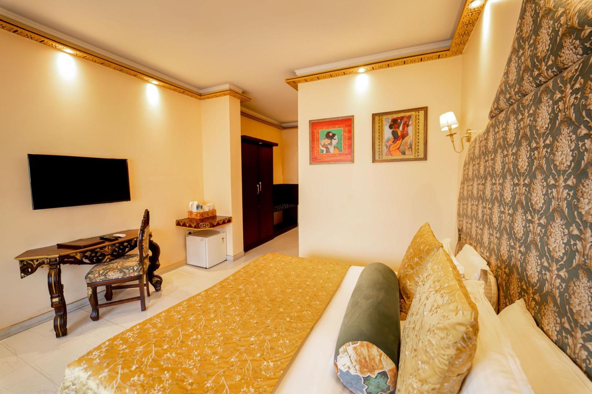 The Neeraj Ganga Heritage Palace Rishikesh Bagian luar foto