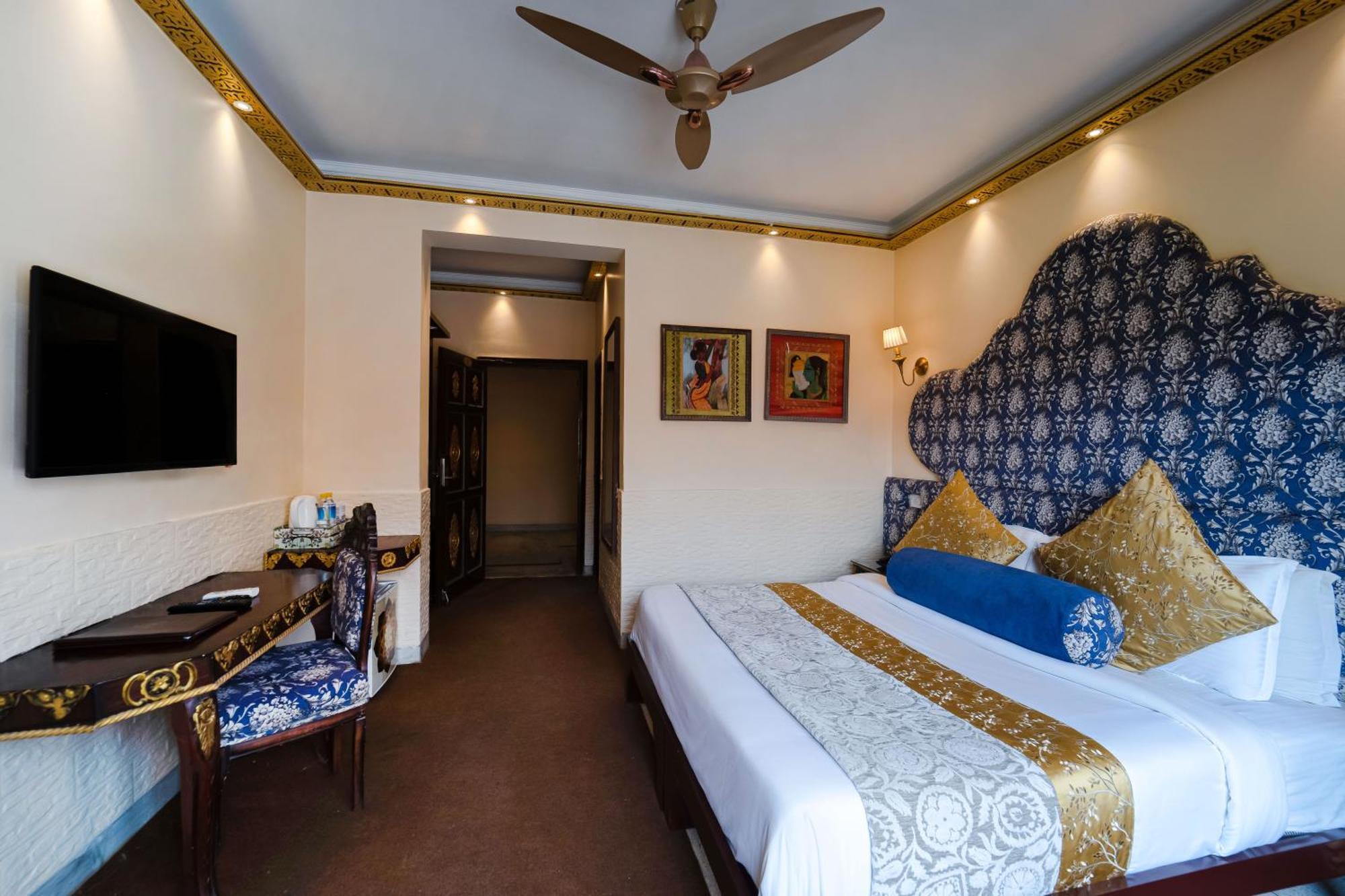 The Neeraj Ganga Heritage Palace Rishikesh Bagian luar foto