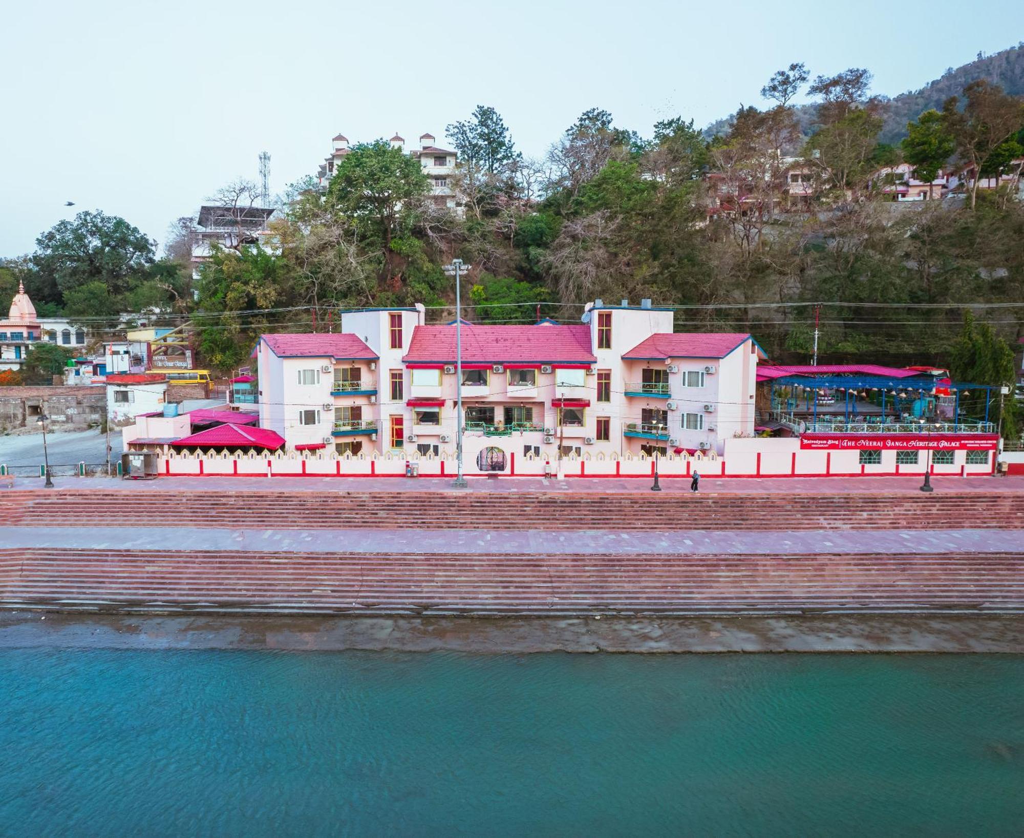 The Neeraj Ganga Heritage Palace Rishikesh Bagian luar foto