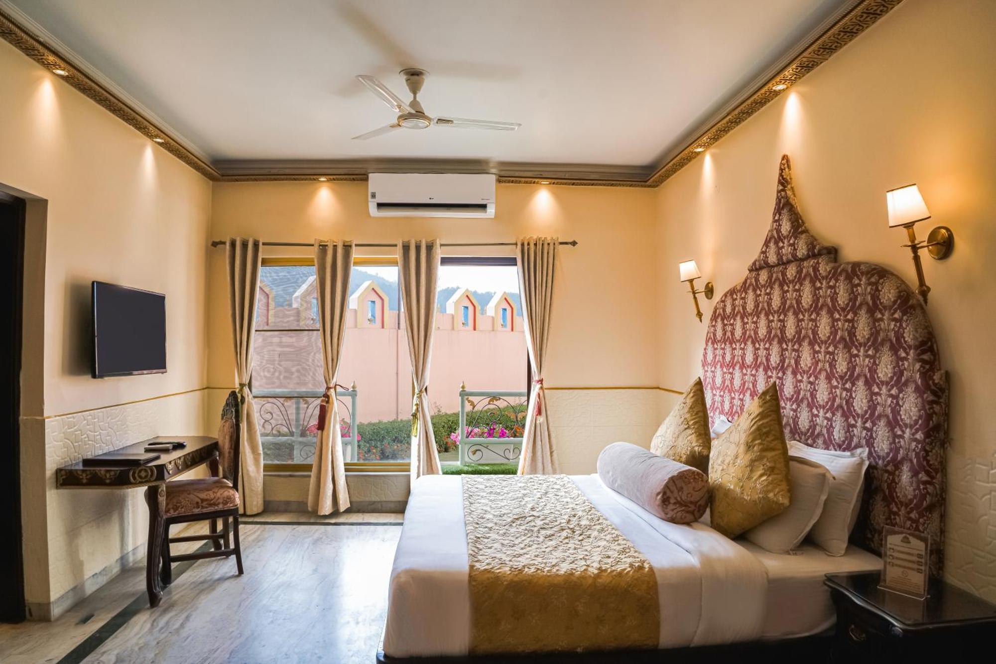 The Neeraj Ganga Heritage Palace Rishikesh Bagian luar foto